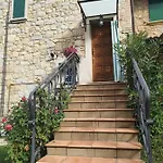 Podere Pratizzoli Lägenhet